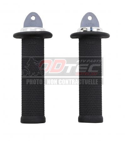 POIGNEES ODI LOCK-ON ARGENT V2.1, 125 MM - 06302878 / J33RFB-S. POIGNEES,LOCK-ON,ARGENT,Poignée,profil,offrant,contrôle,exceptionnel,conçu,spécifiquement,pour,course,motif,entièrement,diamanté,offre,profil,mince,excellente,traction,conception,exclusive,bride,protège,mains,permet,acc